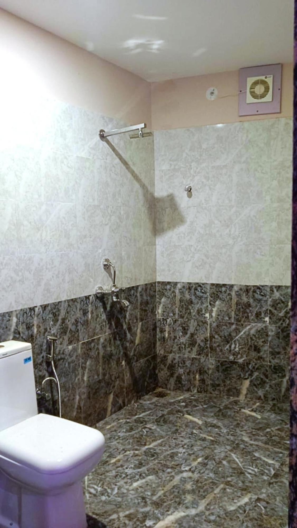 Hotel Kashi Inn Raj Ghat Benares Buitenkant foto