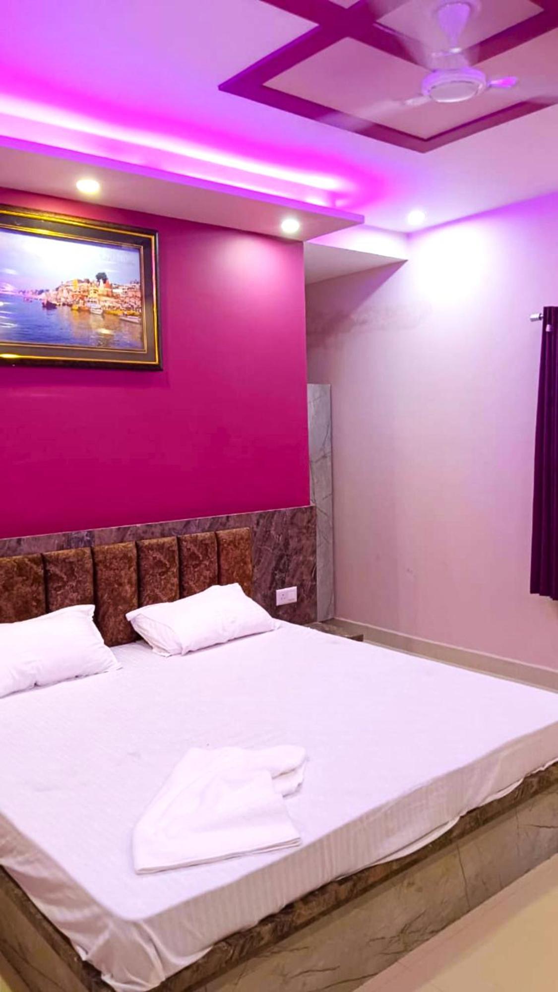 Hotel Kashi Inn Raj Ghat Benares Buitenkant foto