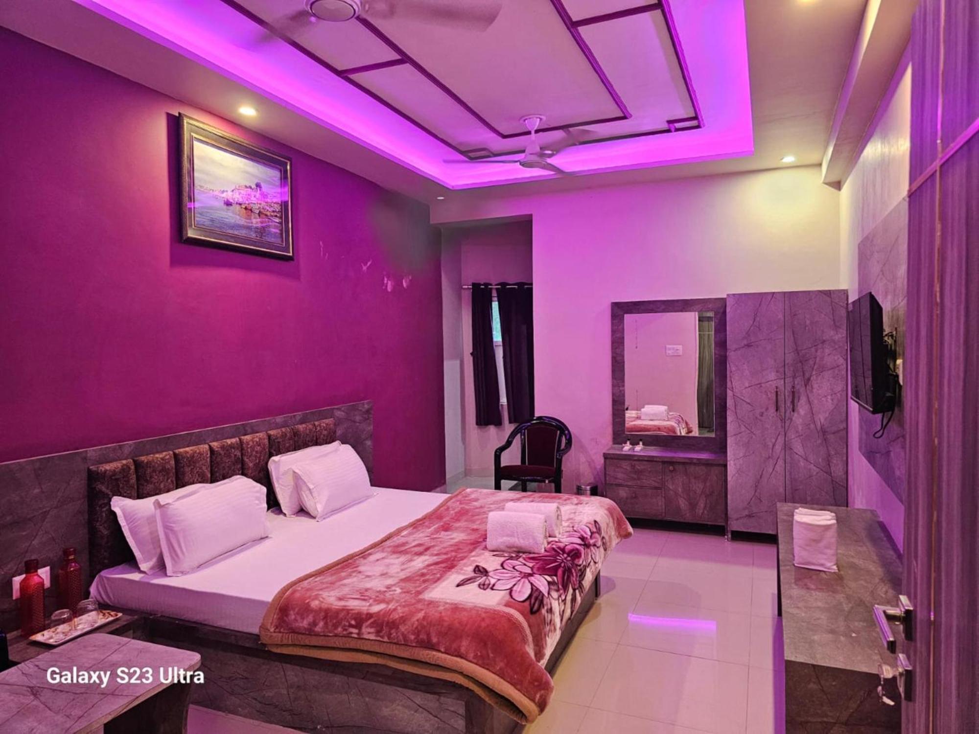 Hotel Kashi Inn Raj Ghat Benares Buitenkant foto