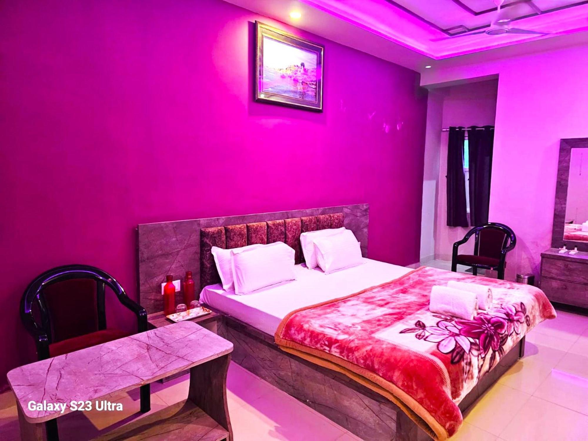Hotel Kashi Inn Raj Ghat Benares Buitenkant foto